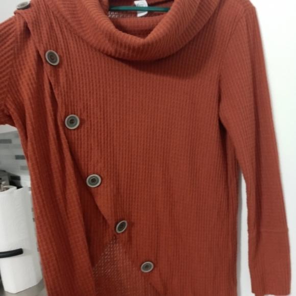 CY Fashions Burnt Orange Oversize Overlapping Long Sleeve Knit Sweater Buttons - Picture 7 of 16